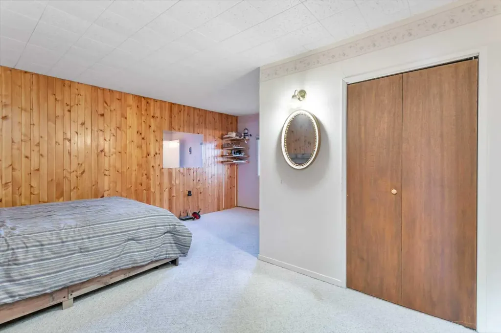 4152 47 Avenue Rocky Mountain House AB T4T 1C8