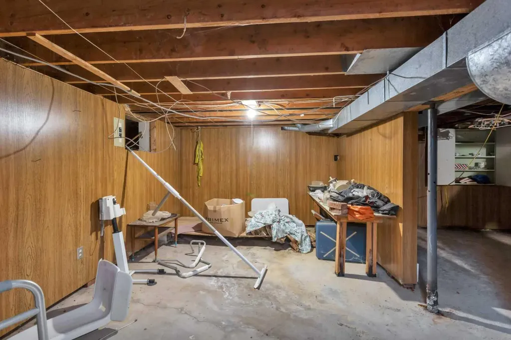 4152 47 Avenue Rocky Mountain House AB T4T 1C8