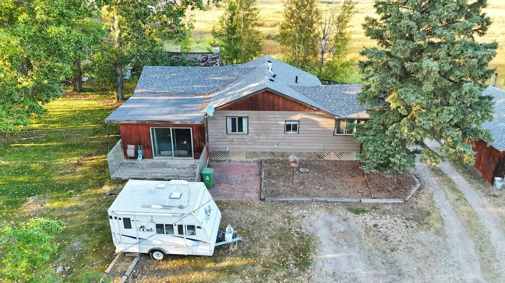 4152 47 Avenue Rocky Mountain House AB T4T 1C8