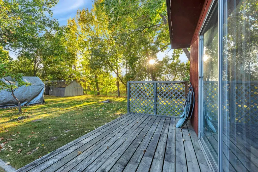 4152 47 Avenue Rocky Mountain House AB T4T 1C8