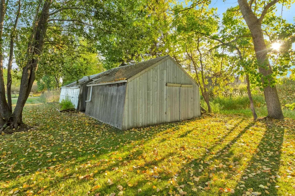 4152 47 Avenue Rocky Mountain House AB T4T 1C8