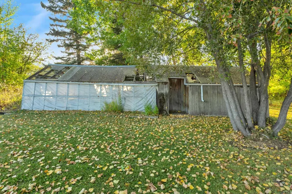 4152 47 Avenue Rocky Mountain House AB T4T 1C8