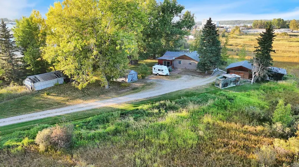 4152 47 Avenue Rocky Mountain House AB T4T 1C8