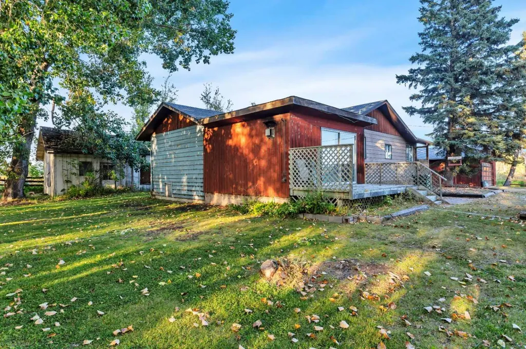 4152 47 Avenue Rocky Mountain House AB T4T 1C8