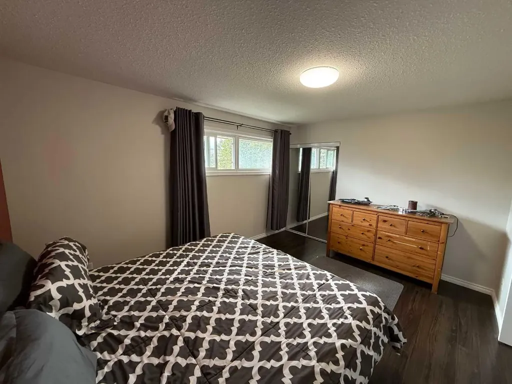 114 Hardisty Avenue Hinton AB T7V1B5