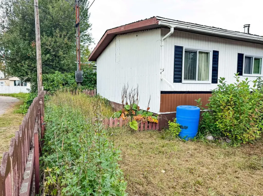 133 Jarvis Street Hinton AB T7V 1R6