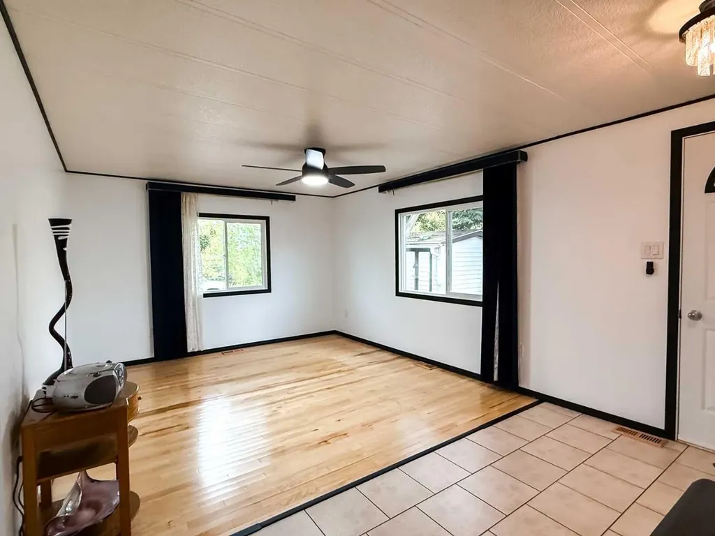 133 Jarvis Street Hinton AB T7V 1R6