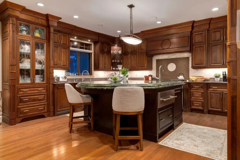 4 Aspen Ridge Bay SW Calgary AB T3H5M3