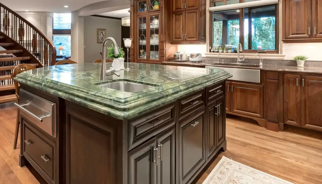 4 Aspen Ridge Bay SW Calgary AB T3H5M3