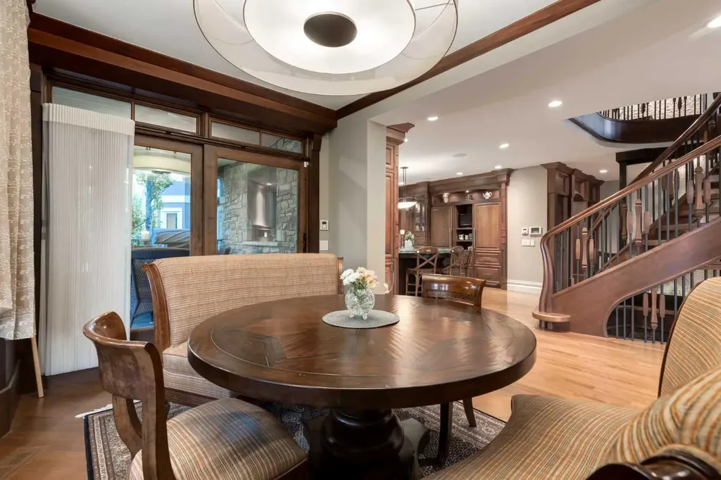 4 Aspen Ridge Bay SW Calgary AB T3H5M3