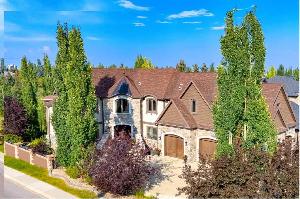 4 Aspen Ridge Bay SW Calgary AB T3H5M3