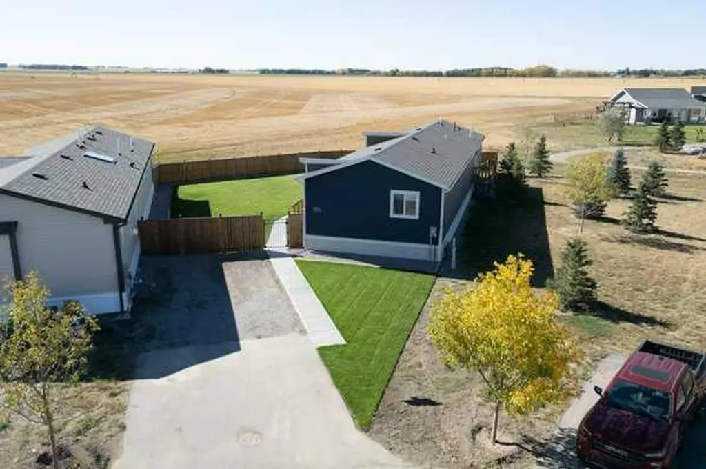 2037 Sunflower Crescent Coaldale AB T1M 0G4
