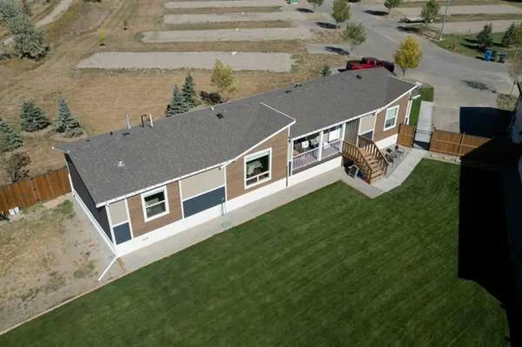 2037 Sunflower Crescent Coaldale AB T1M 0G4