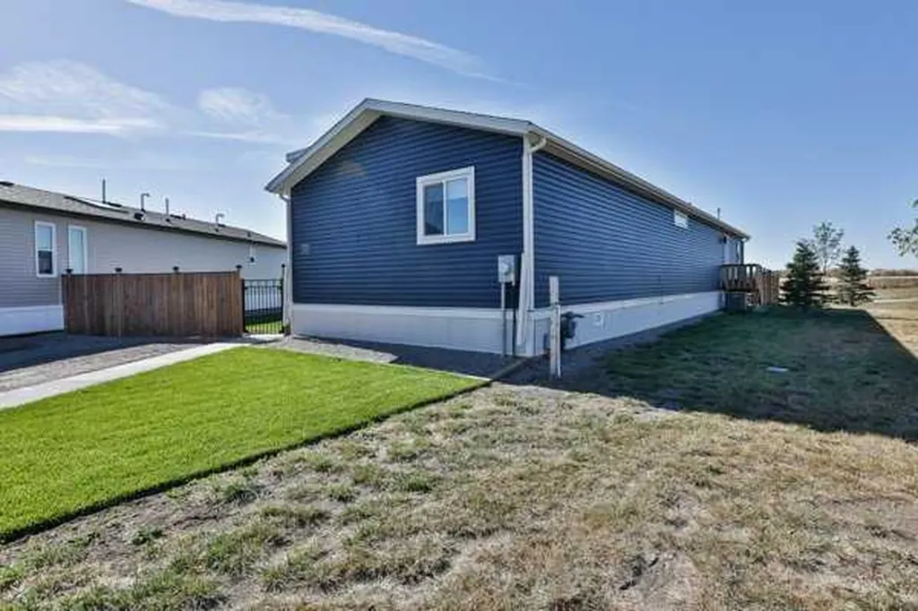 2037 Sunflower Crescent Coaldale AB T1M 0G4