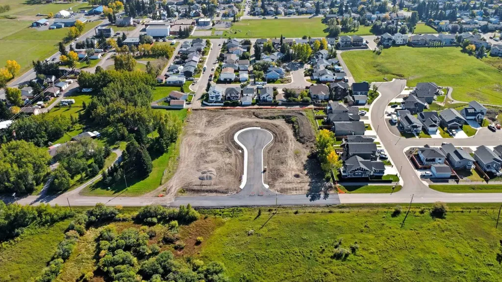 14 Dunham Court NW Diamond Valley AB T0L 2A0