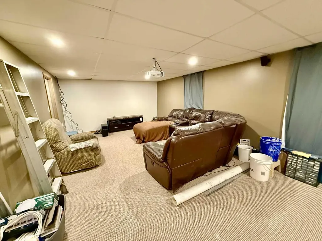 4425 56 Avenue Provost AB T0B3S0