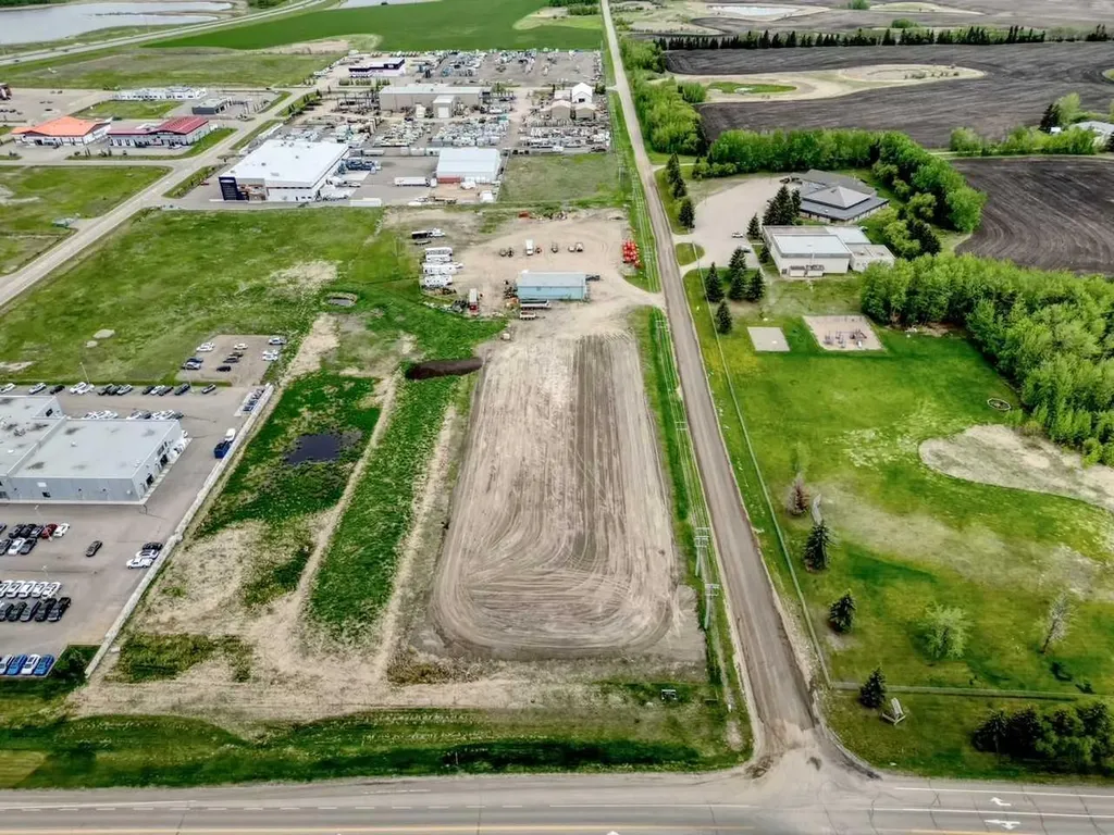 3 Mckenzie Drive Rural Red Deer County AB T4S 2H4