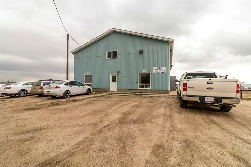 3 Mckenzie Drive Rural Red Deer County AB T4S 2H4