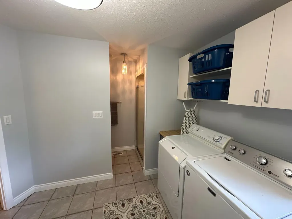 11905 91 Street Peace River AB T8S 1Y3