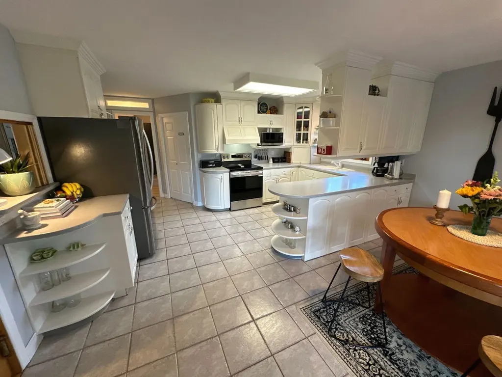 11905 91 Street Peace River AB T8S 1Y3