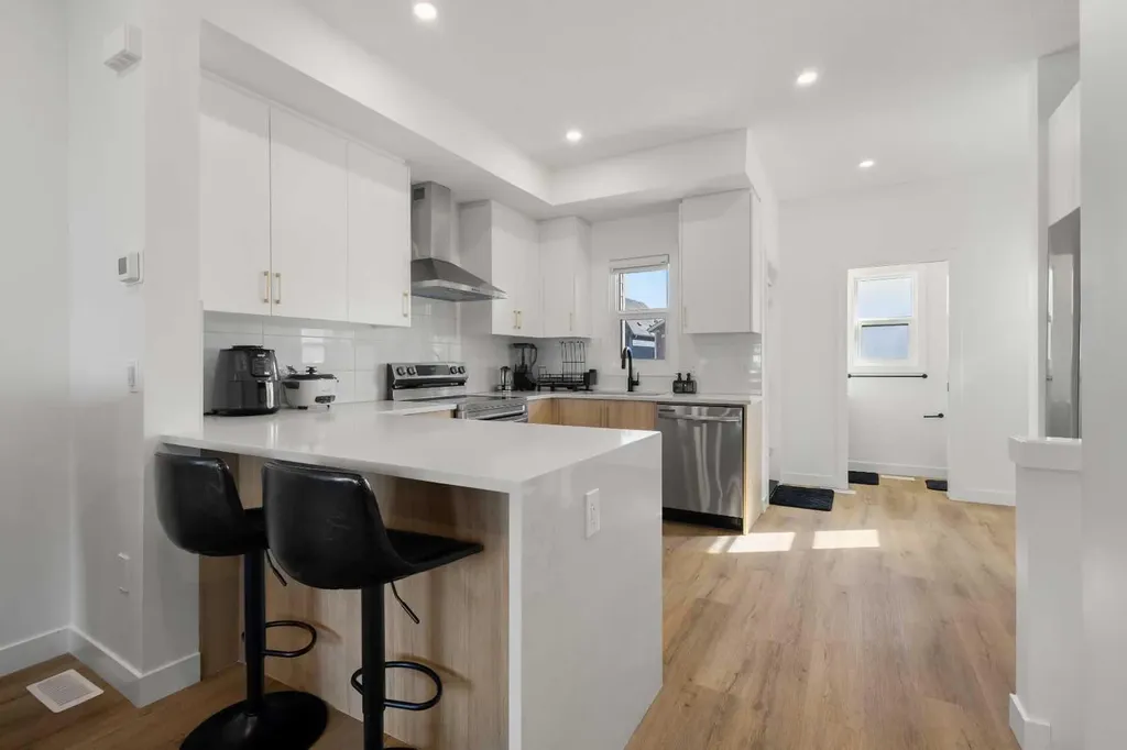 903 Mahogany Boulevard SE Calgary AB T3M 3W9