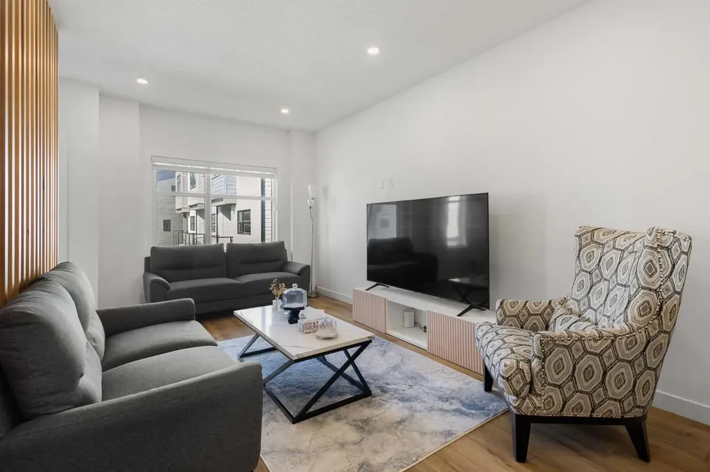 903 Mahogany Boulevard SE Calgary AB T3M 3W9