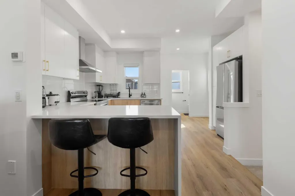 903 Mahogany Boulevard SE Calgary AB T3M 3W9
