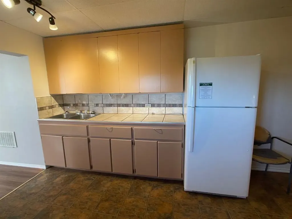 5109 50th Street High Prairie AB T0G 1E0