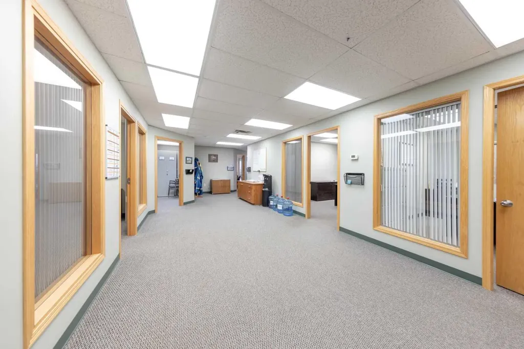 5912 50 Avenue Lloydminster AB T9V 0W6