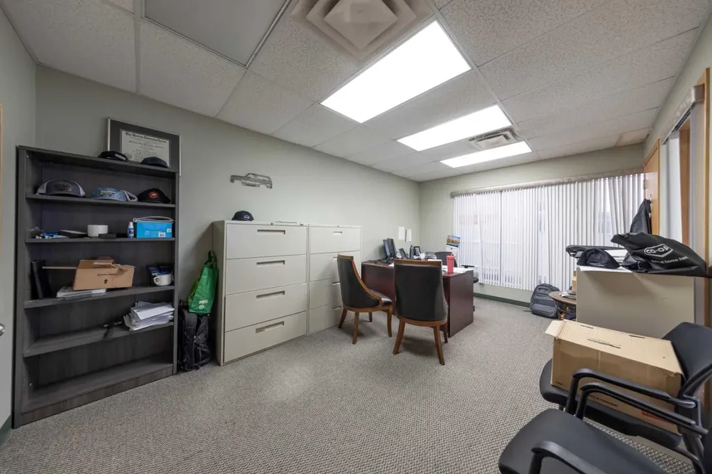 5912 50 Avenue Lloydminster AB T9V 0W6