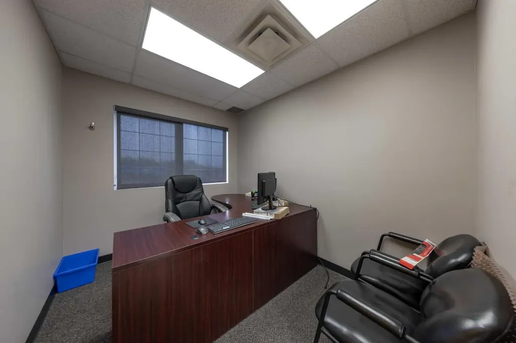 5912 50 Avenue Lloydminster AB T9V 0W6