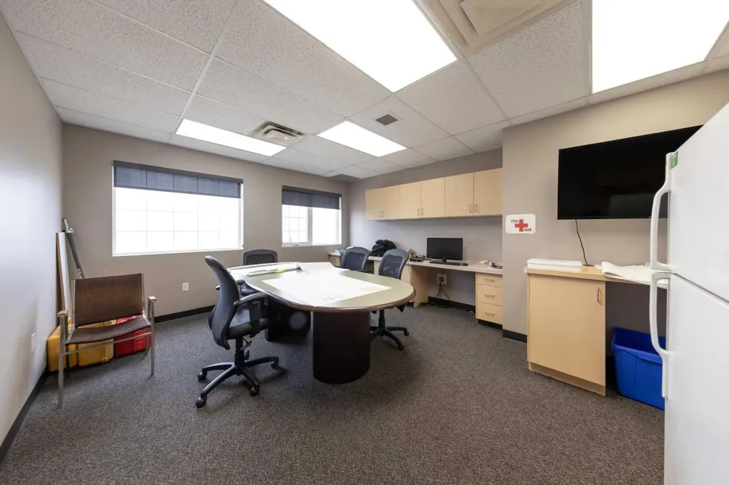 5912 50 Avenue Lloydminster AB T9V 0W6