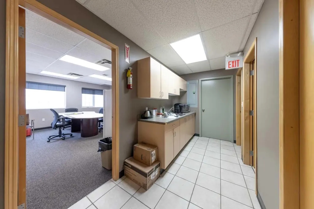 5912 50 Avenue Lloydminster AB T9V 0W6