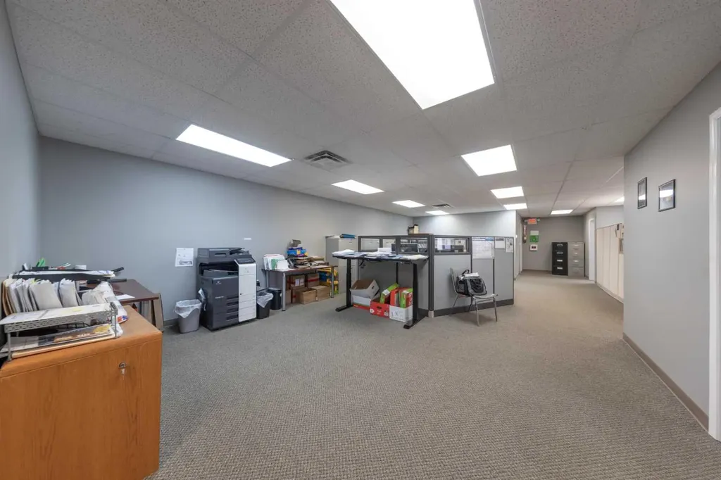 5912 50 Avenue Lloydminster AB T9V 0W6