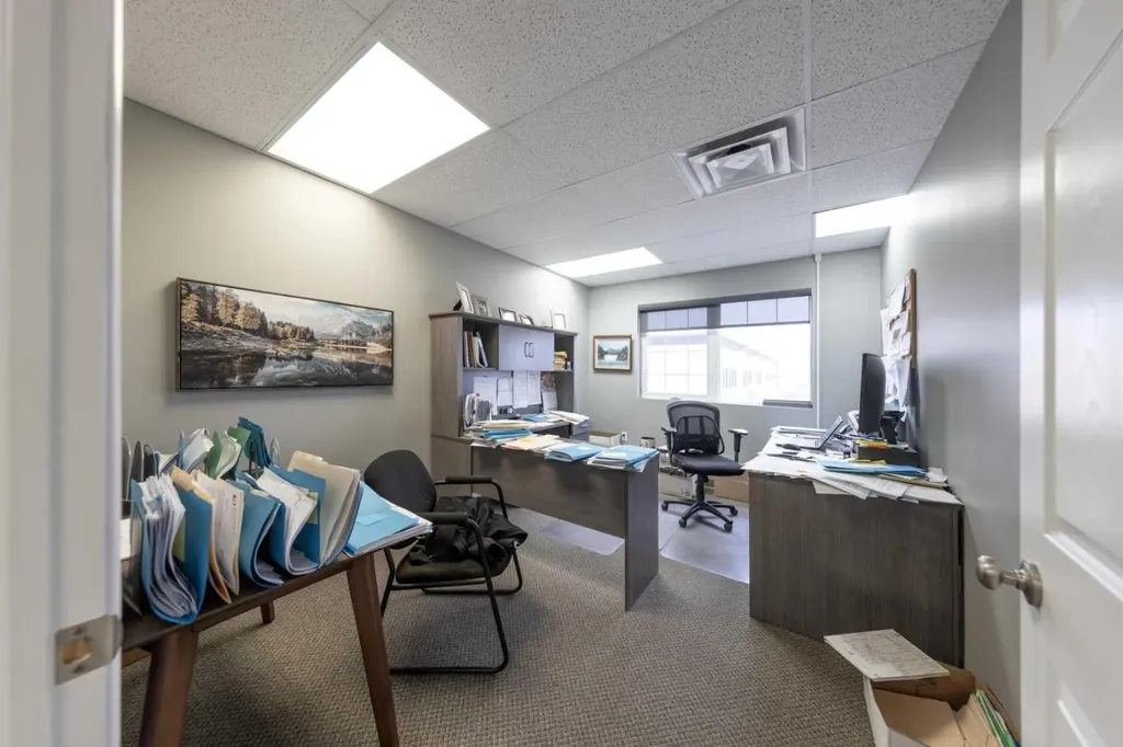 5912 50 Avenue Lloydminster AB T9V 0W6