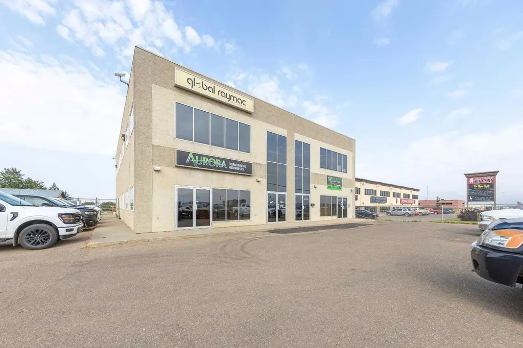 5912 50 Avenue Lloydminster AB T9V 0W6