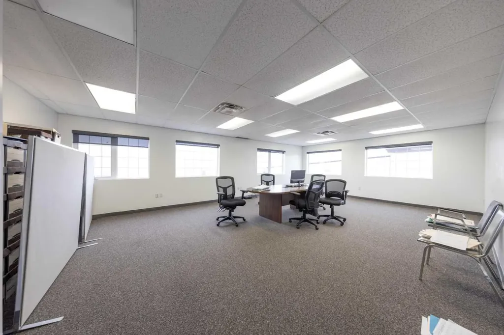 5912 50 Avenue Lloydminster AB T9V 0W6