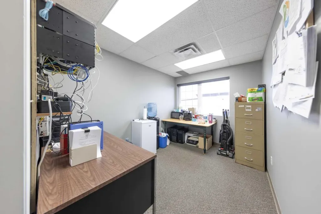 5912 50 Avenue Lloydminster AB T9V 0W6