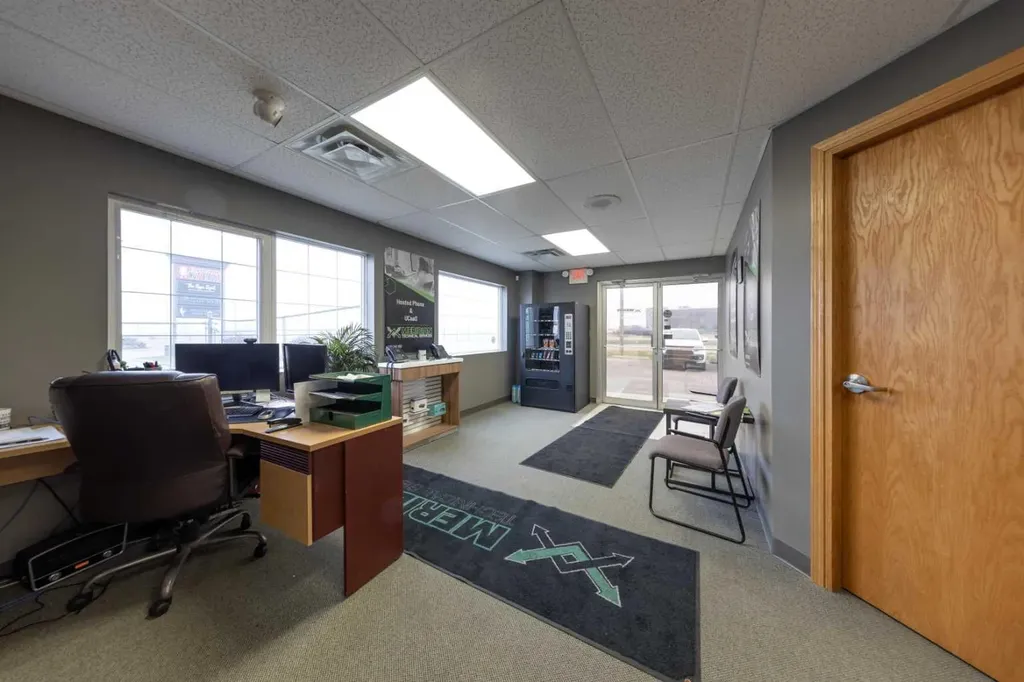 5912 50 Avenue Lloydminster AB T9V 0W6