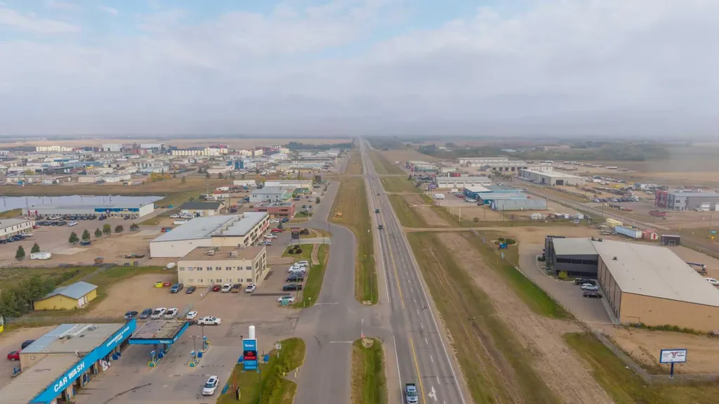 5912 50 Avenue Lloydminster AB T9V 0W6
