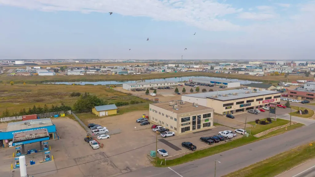 5912 50 Avenue Lloydminster AB T9V 0W6