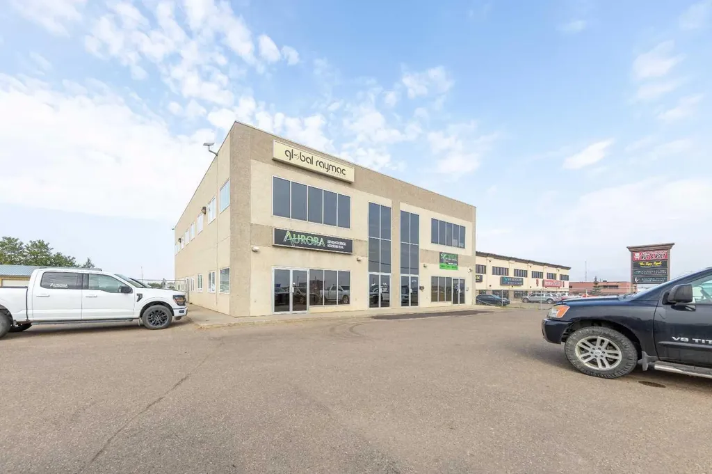 5912 50 Avenue Lloydminster AB T9V 0W6