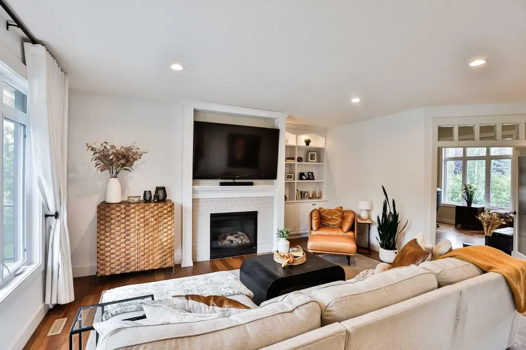 104 Buenavista Bay Rural Lethbridge County AB T1J 4P4