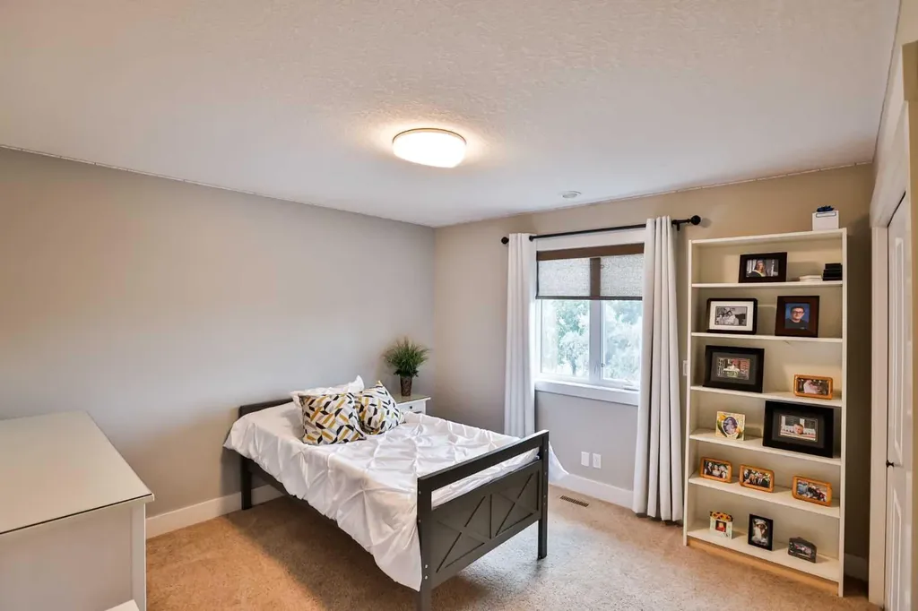 104 Buenavista Bay Rural Lethbridge County AB T1J 4P4