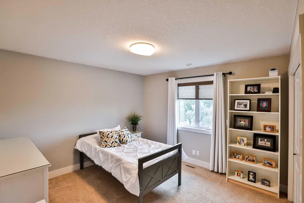 104 Buenavista Bay Rural Lethbridge County AB T1J 4P4