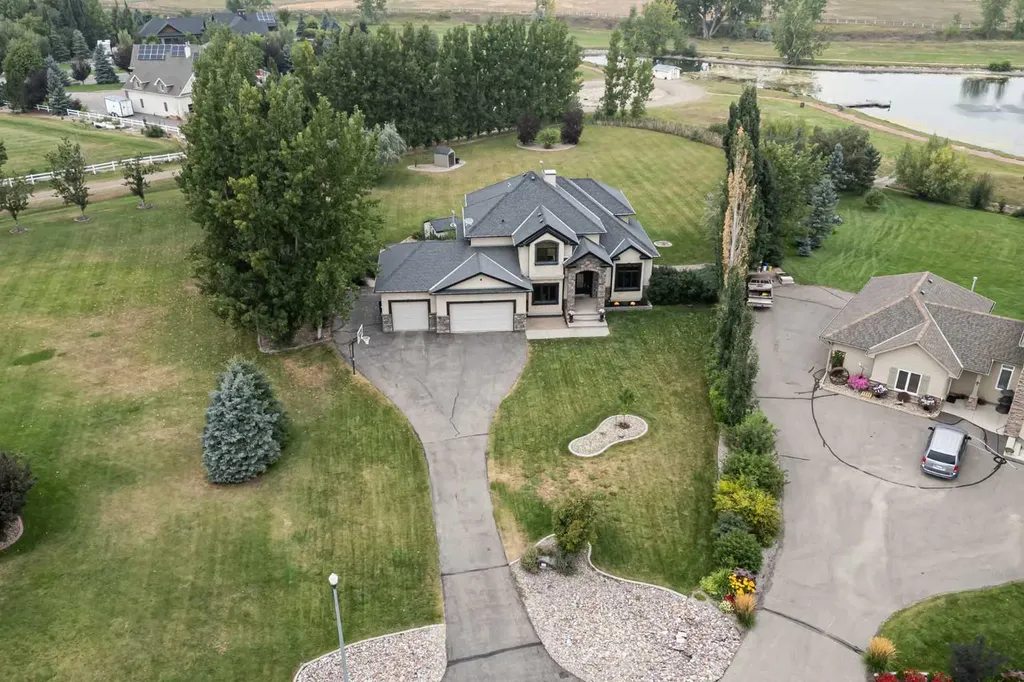 104 Buenavista Bay Rural Lethbridge County AB T1J 4P4