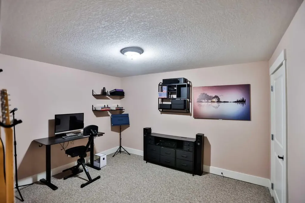 104 Buenavista Bay Rural Lethbridge County AB T1J 4P4