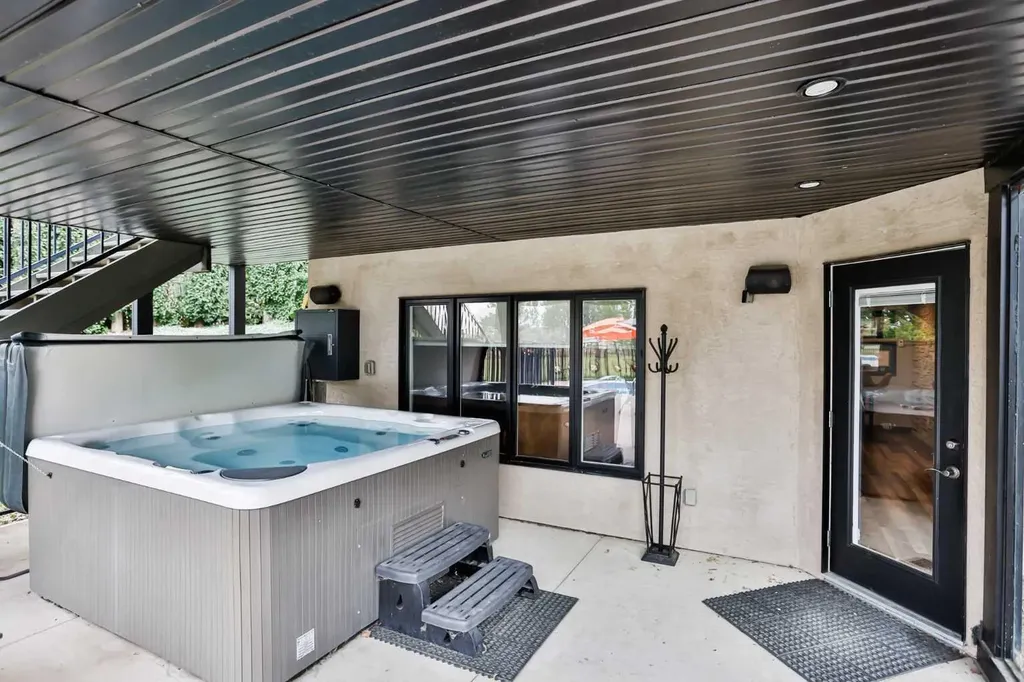 104 Buenavista Bay Rural Lethbridge County AB T1J 4P4