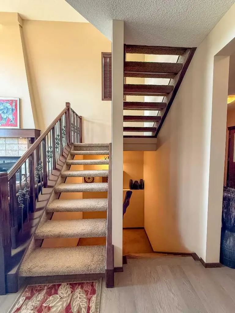 128 Chaparral Valley Drive SE Calgary AB T2X0M4