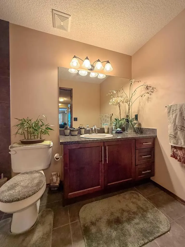 128 Chaparral Valley Drive SE Calgary AB T2X0M4